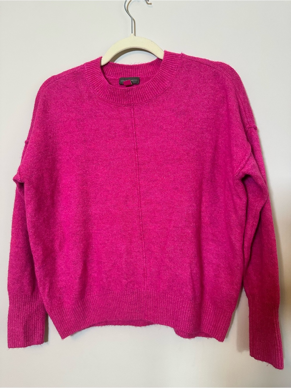 Vince Camuto Hot Pink Women’s Crewneck Sweater Size XS Chic Girly Quiet Luxury